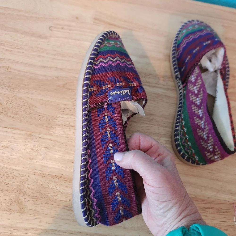 Latinas Colorful Patterned‎ Women's Espadrilles, Size 7